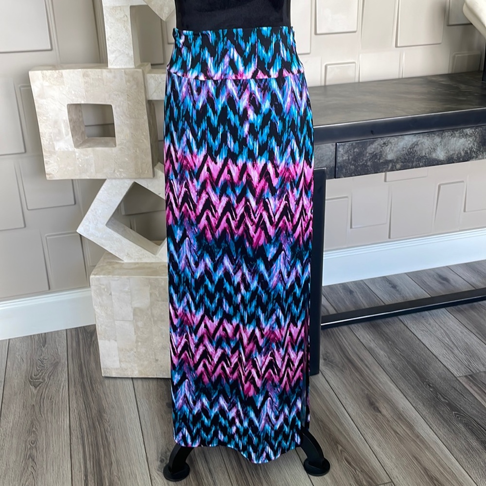 B Design maxi skirt black blue purple elastic waist straight Size Large